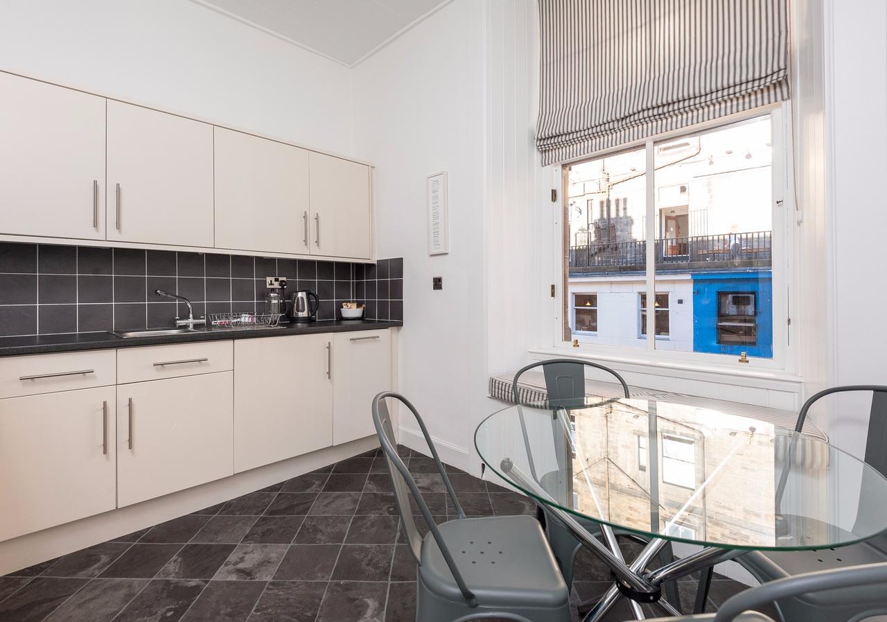 West Bow Just Off Royal Mile Apartment Edinburgh Exterior photo